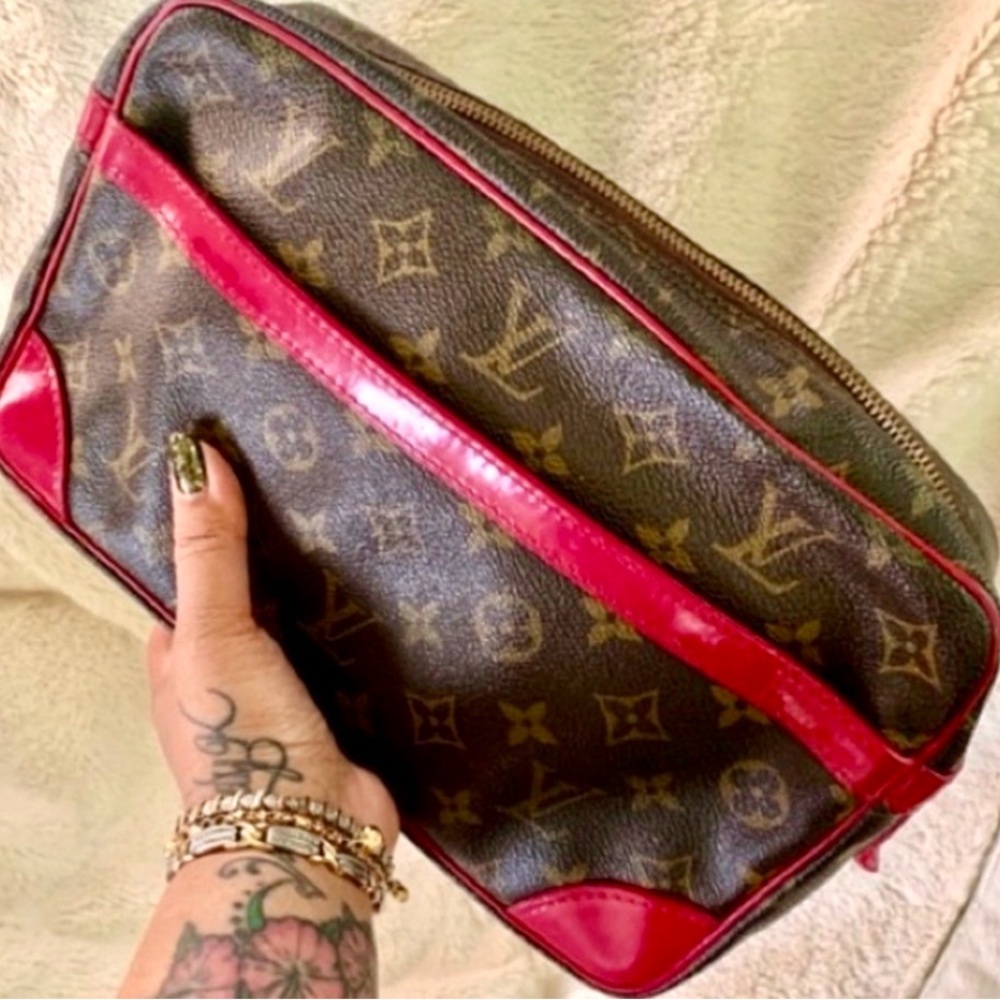 👑✅PRICE FIRM✅ AUTHENTIC Louis Vuitton Monogram Compiegne 28 Clutch Pouch - Picture 4 of 16